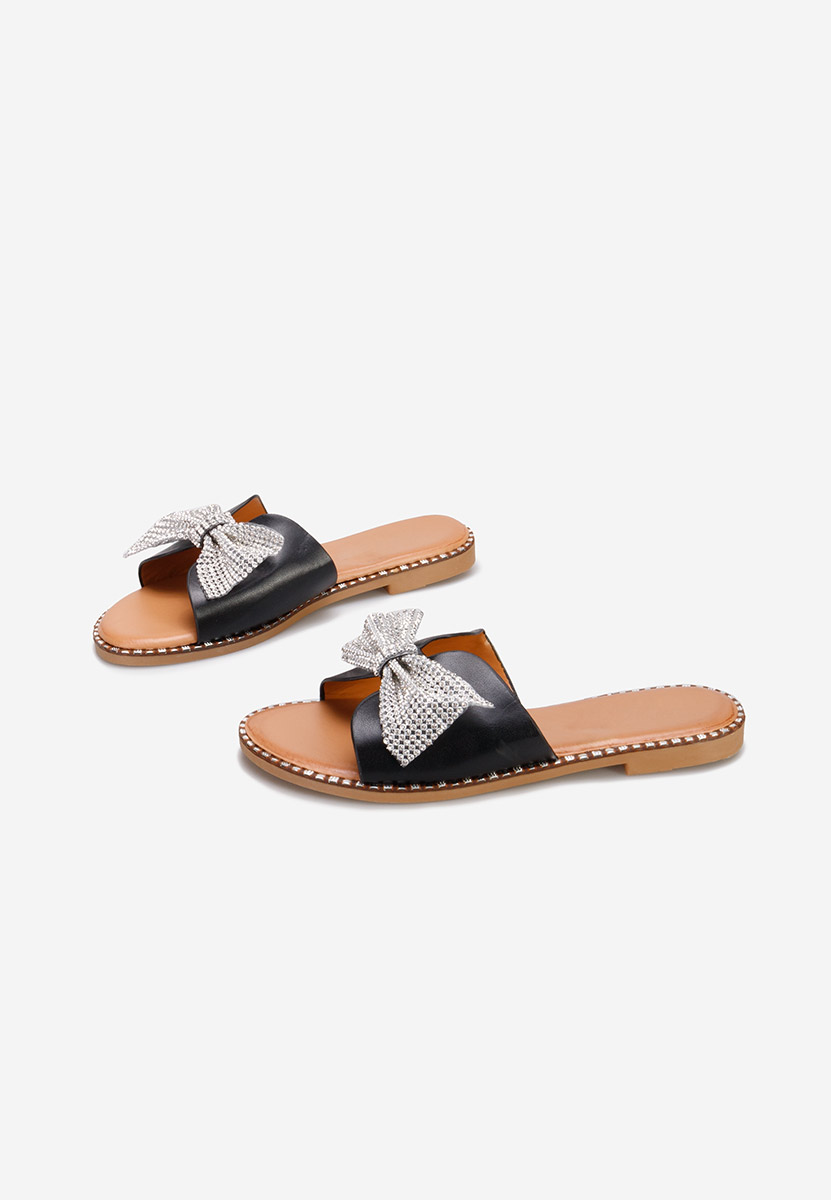 Czarne klapki płaskie Olanta