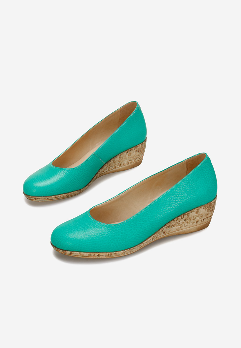 Turkusowe czółenka na koturnie Sonia V3