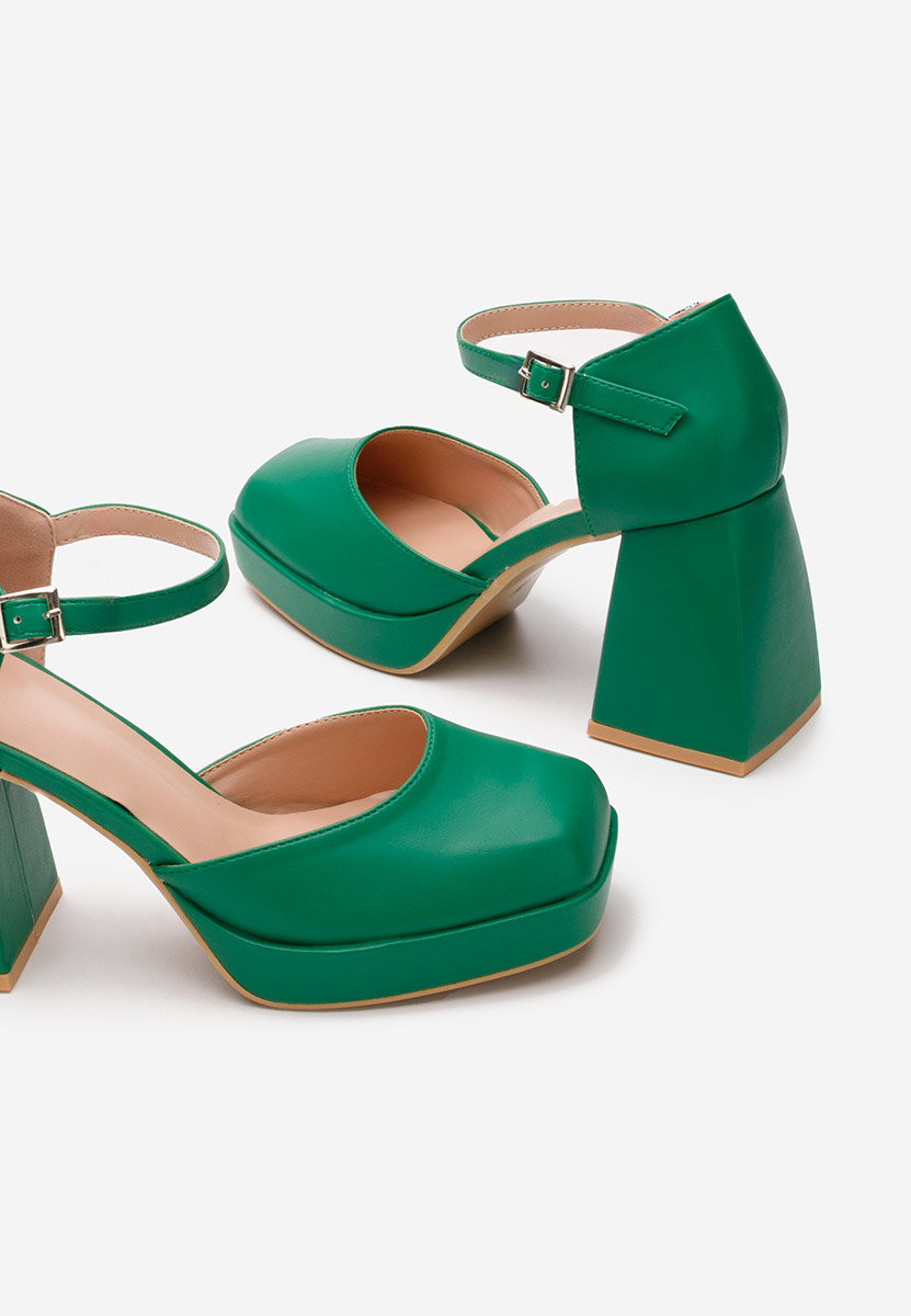 Zielone czółenka na słupku Monsa