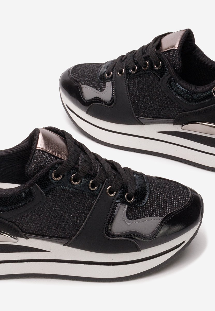 Czarne sneakersy na platformie Daisie
