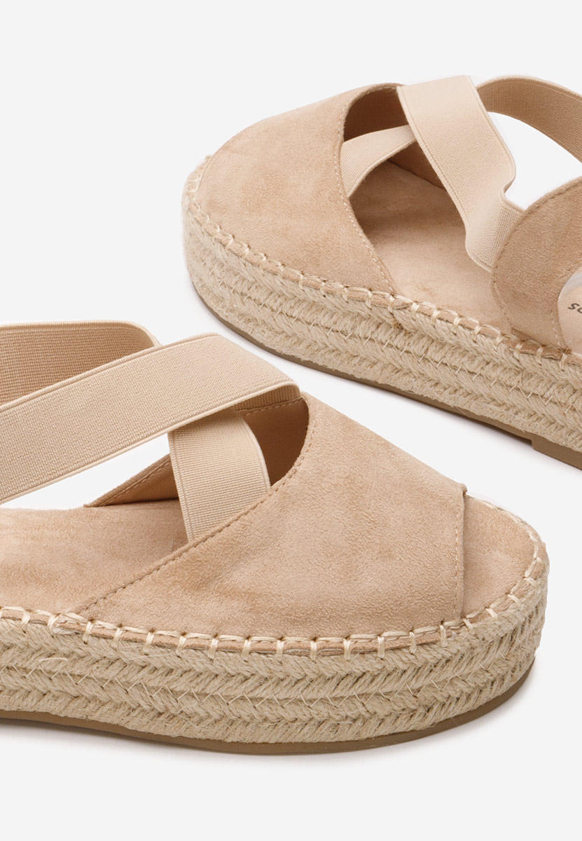 Beżowe espadryle na koturnie Nola