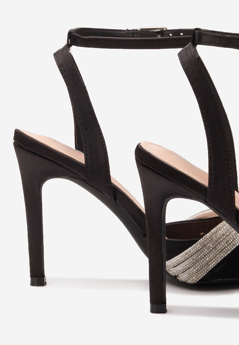 Czarne eleganckie szpilki Anniela