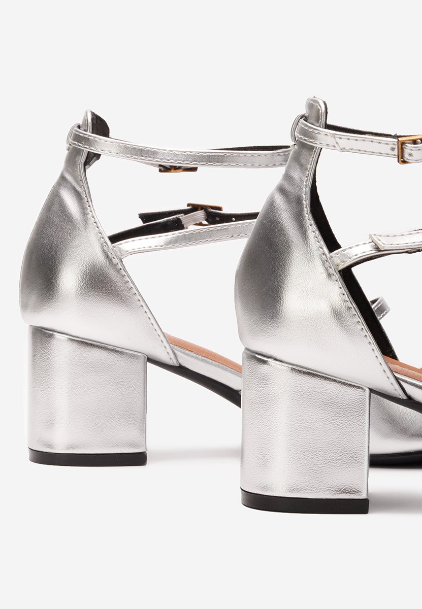  czółenka na słupku Demara V2