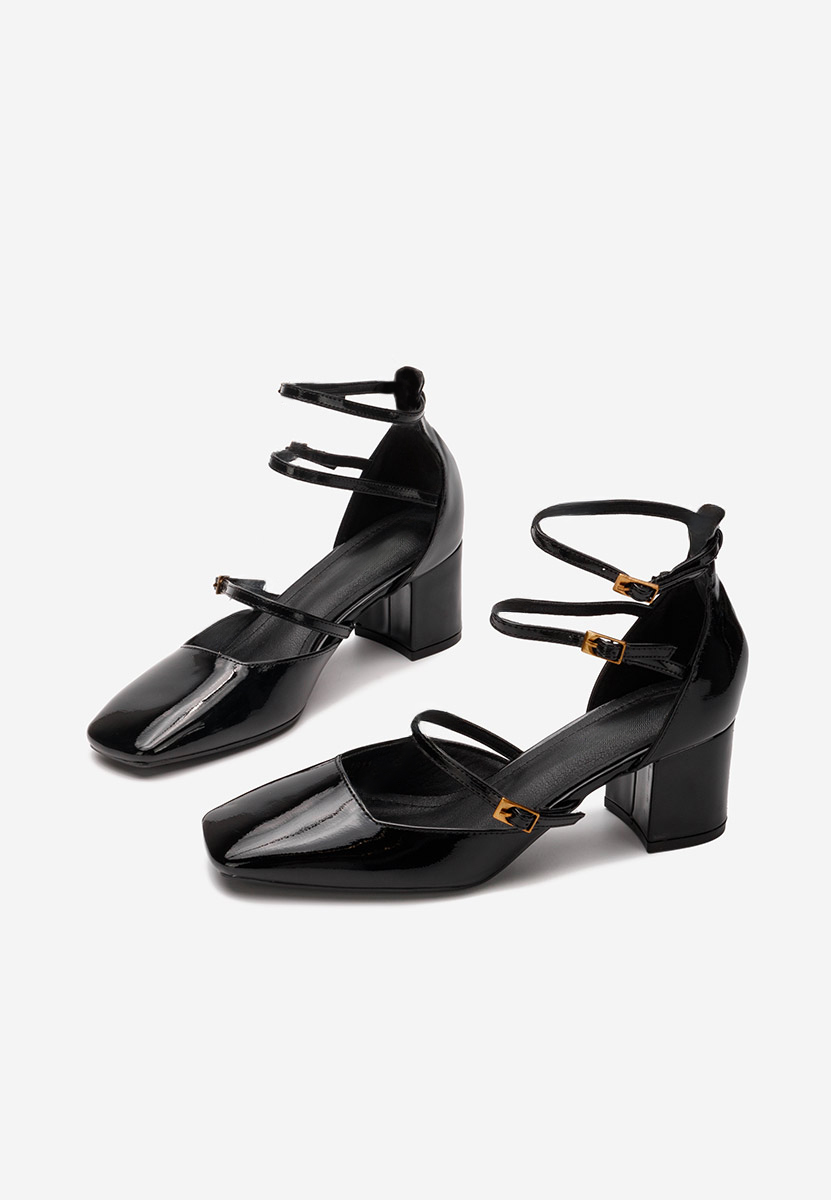 Czarne czółenka na słupku Demara V3