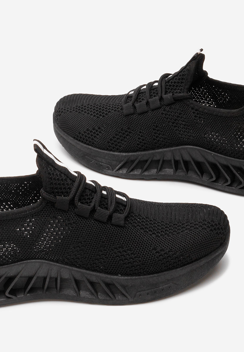 Czarne buty sportowe Akeela