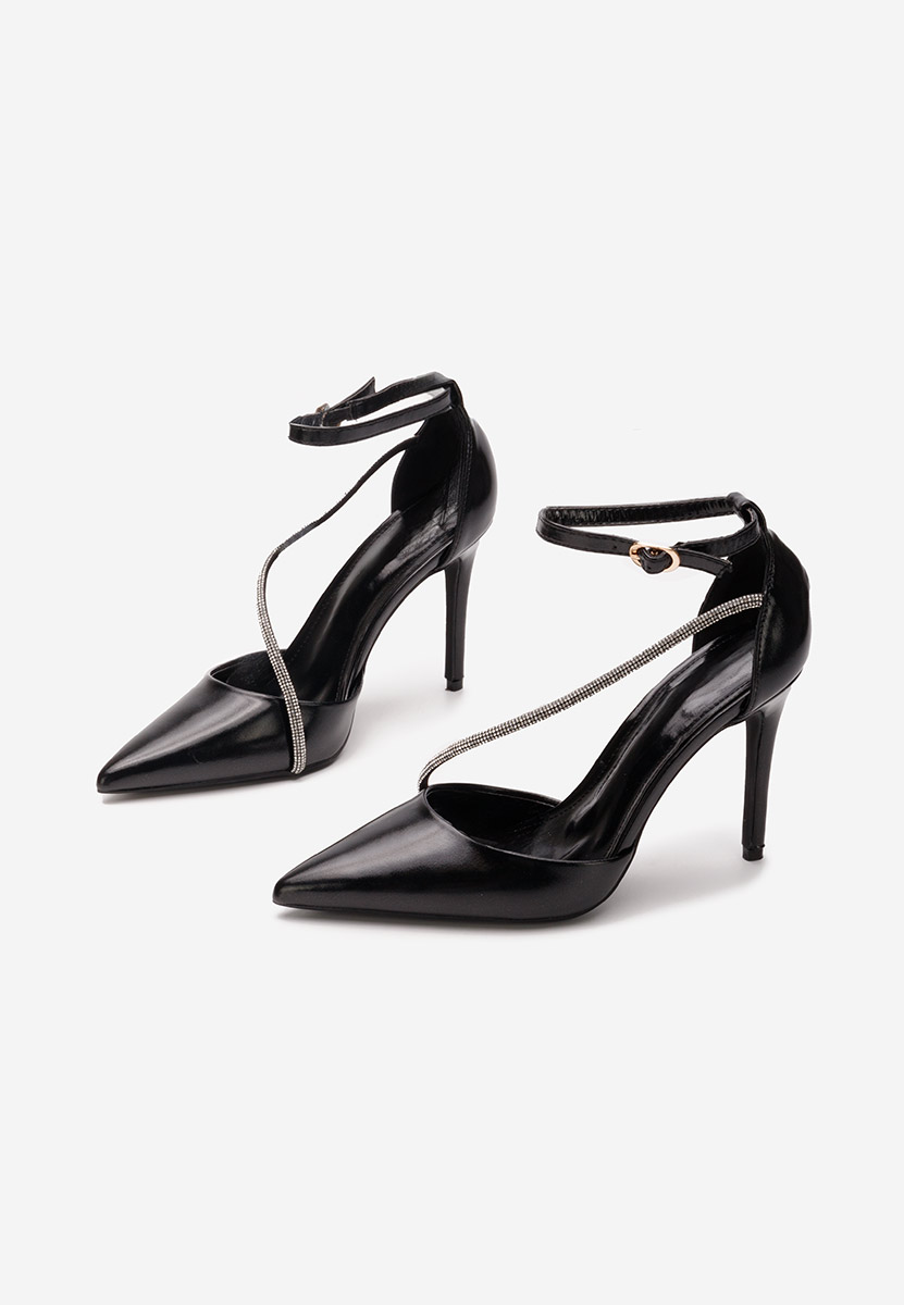 Czarne czółenka na szpilce Cleora