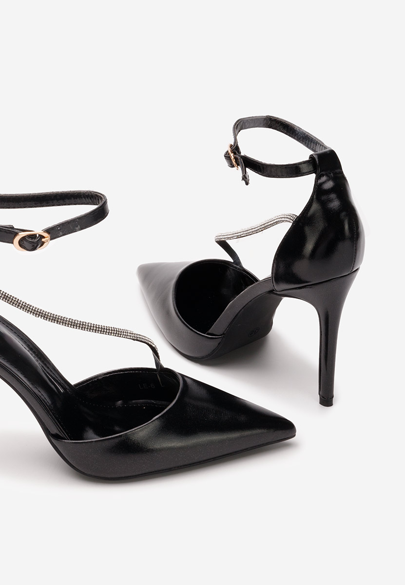 Czarne czółenka na szpilce Cleora