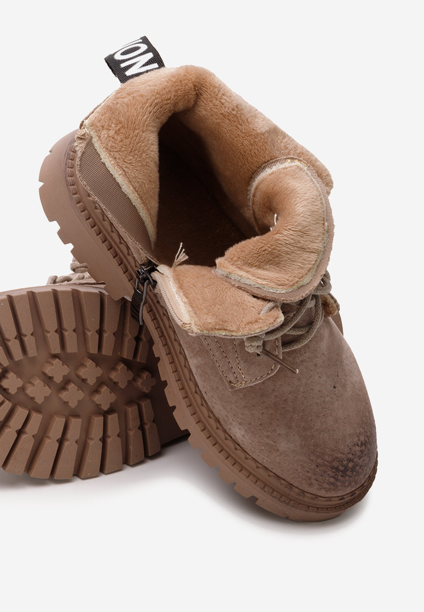 Szare botki dzieci Amoria