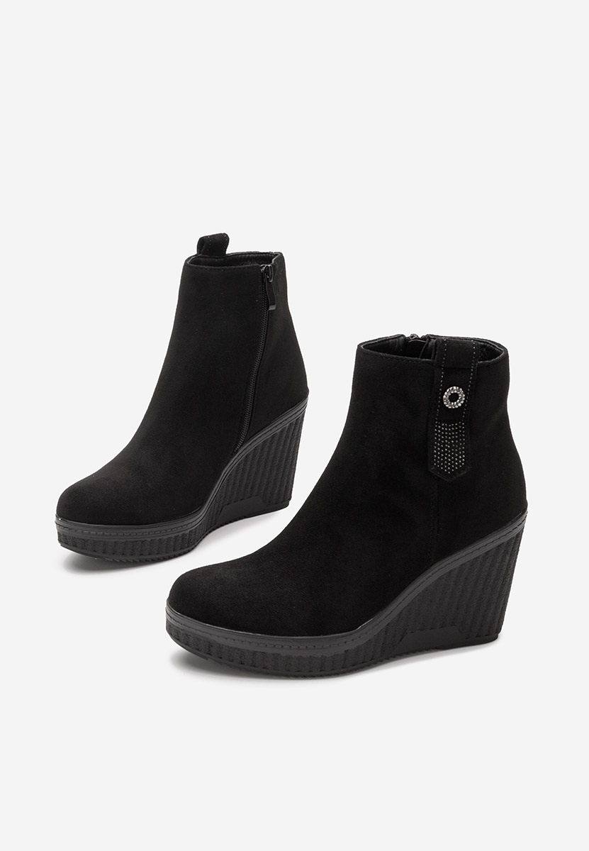 Czarne botki na platformie Charlet