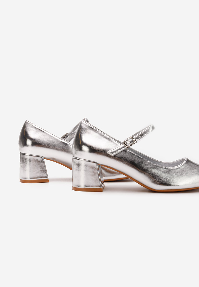 Srebrne czółenka na słupku Erosa V3