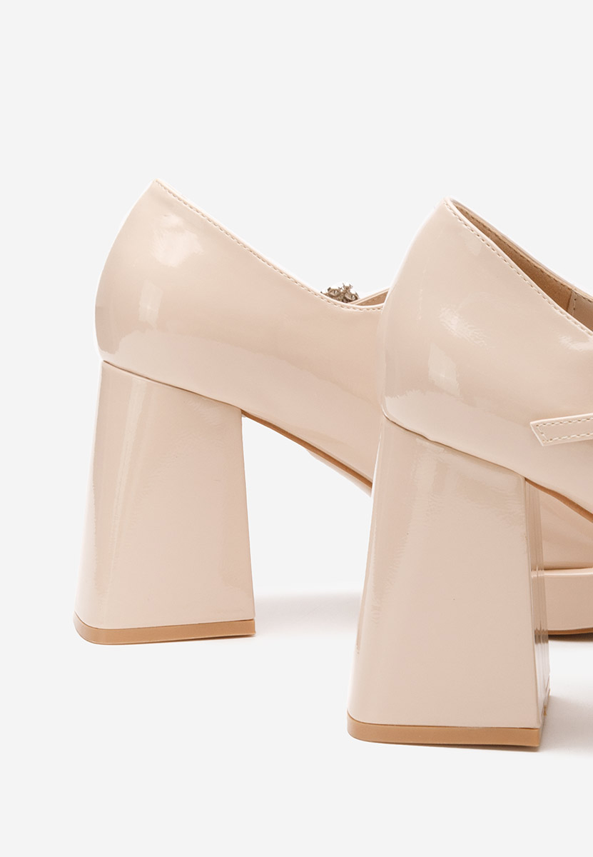 Beżowe czółenka na słupku Elany