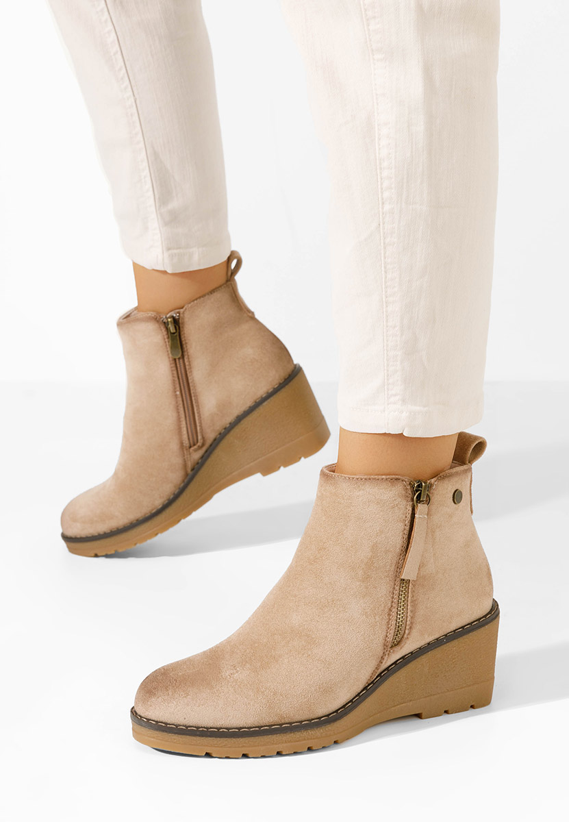 Beżowe botki na koturnie Ellen