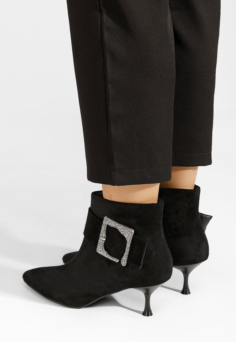 Czarne botki na szpilce Karlene