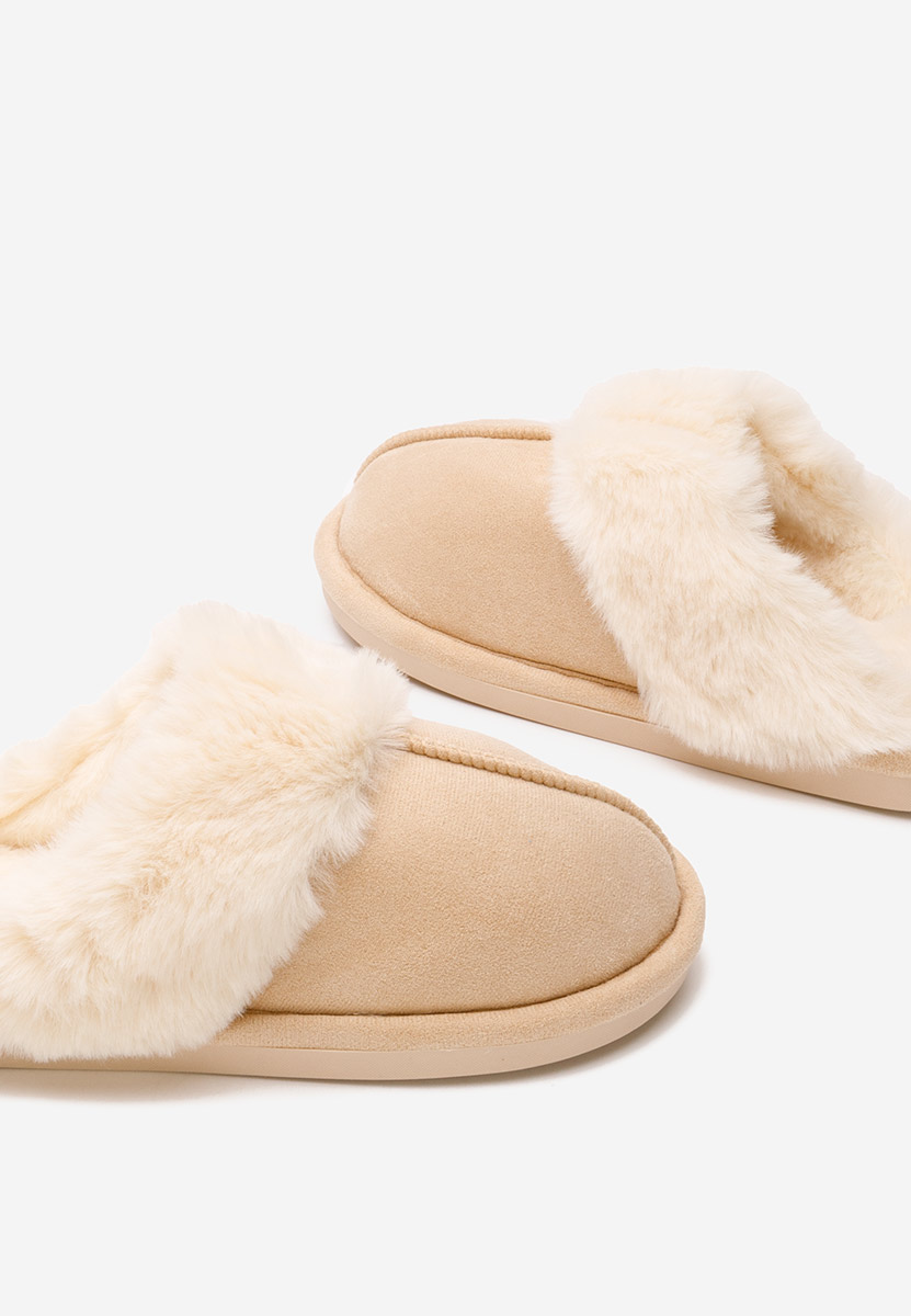 Beżowe kapcie z futerkiem Arielle