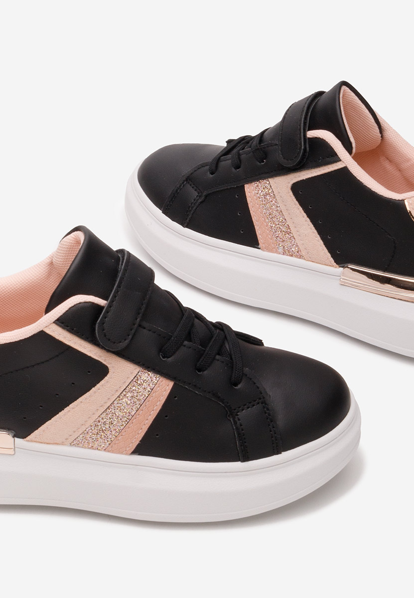 Czarne sneakersy dziewczęce Smoozy