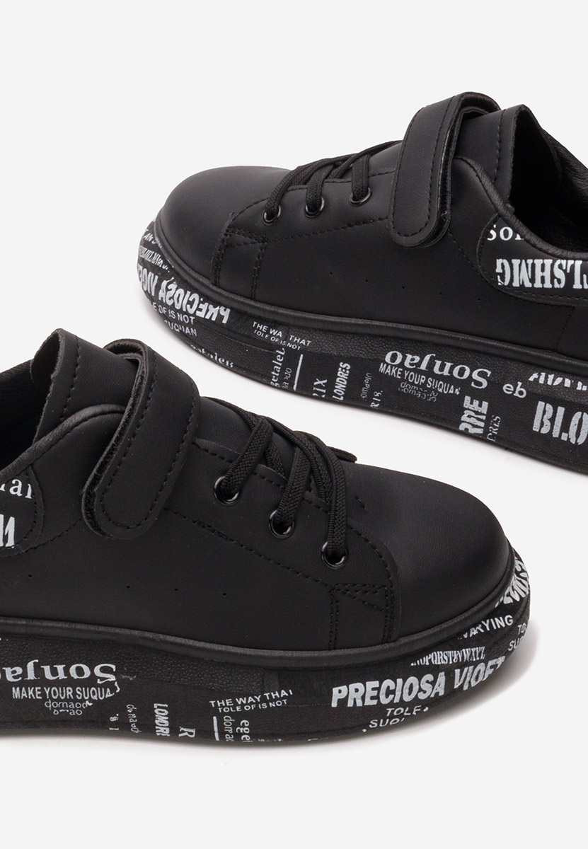 Czarne sneakersy dla dzieci Blogs