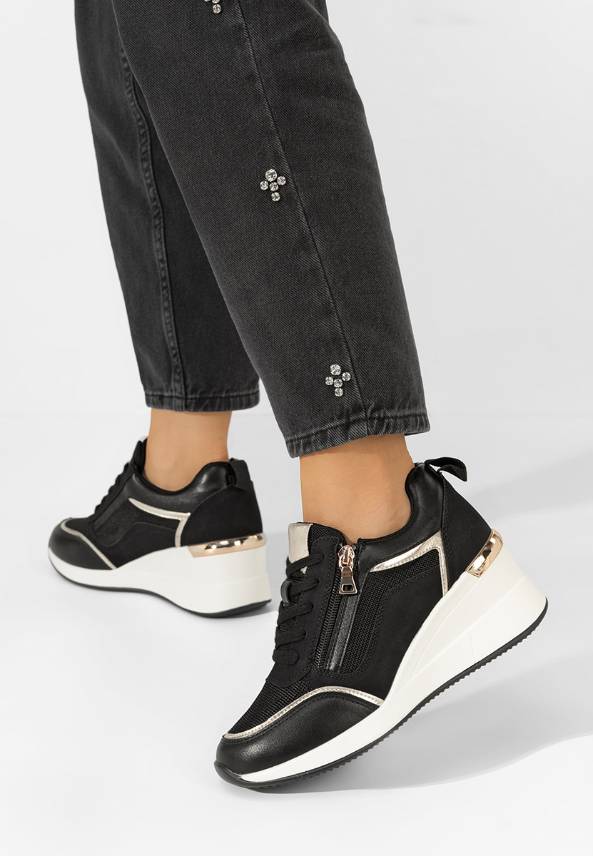 Czarne sneakersy na koturnie Kalista