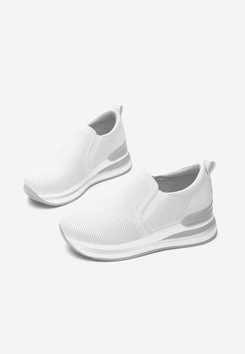 Białe sneakersy na koturnie Reba