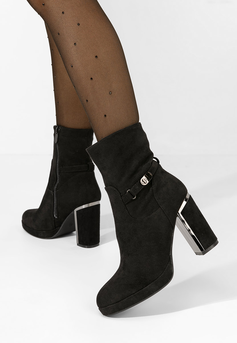 Czarne botki na słupku Chester