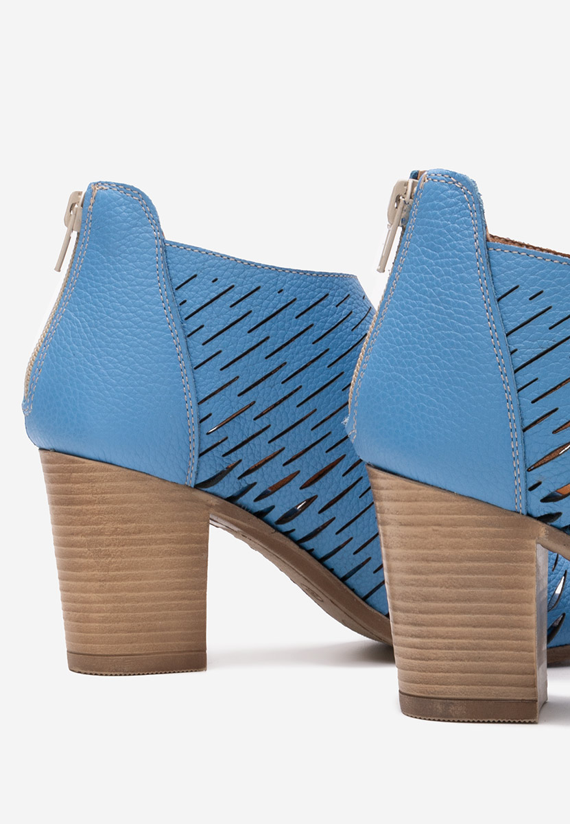 Niebieskie sandały na słupku Zarata