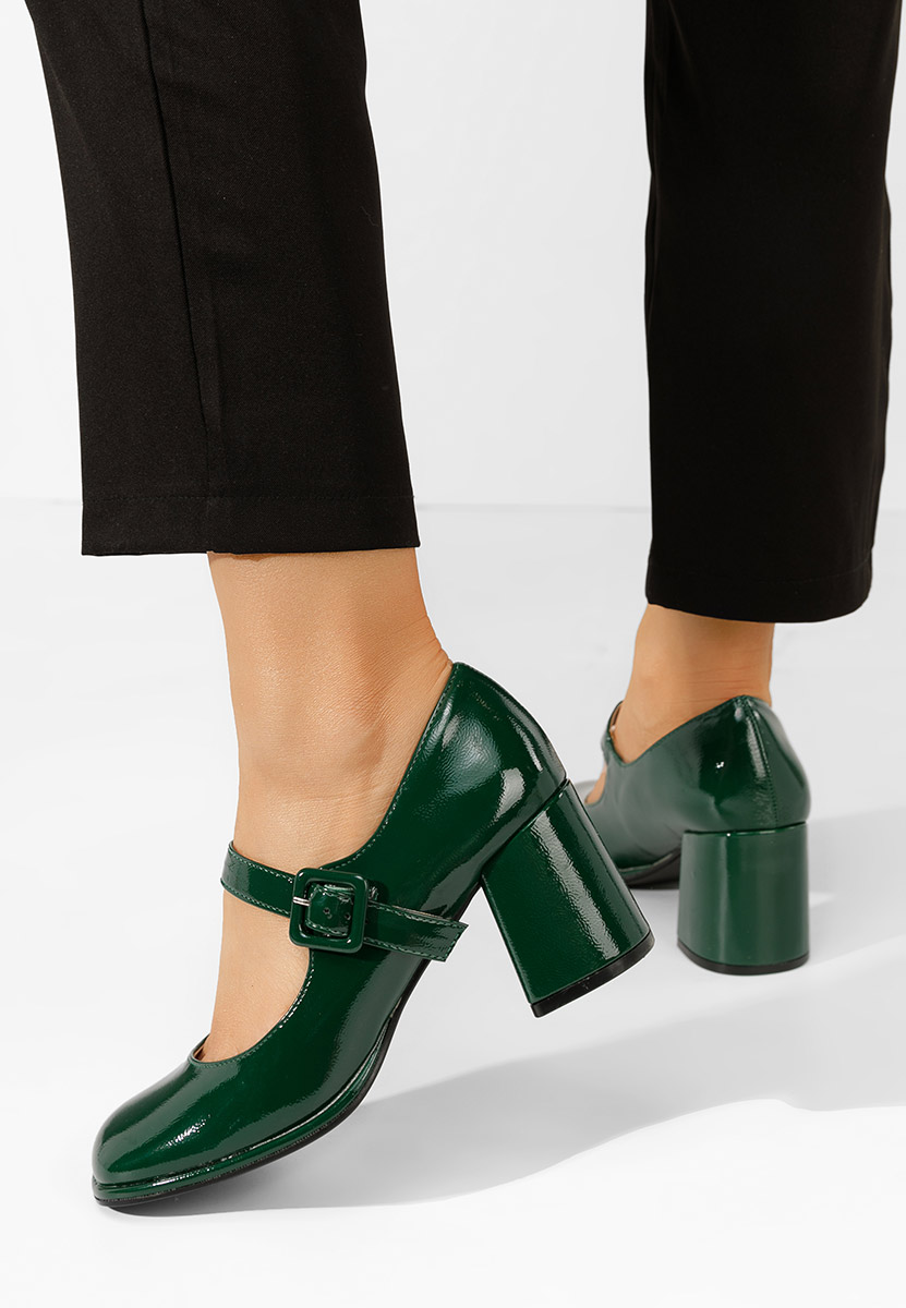 Zielone czółenka na słupku Terresa