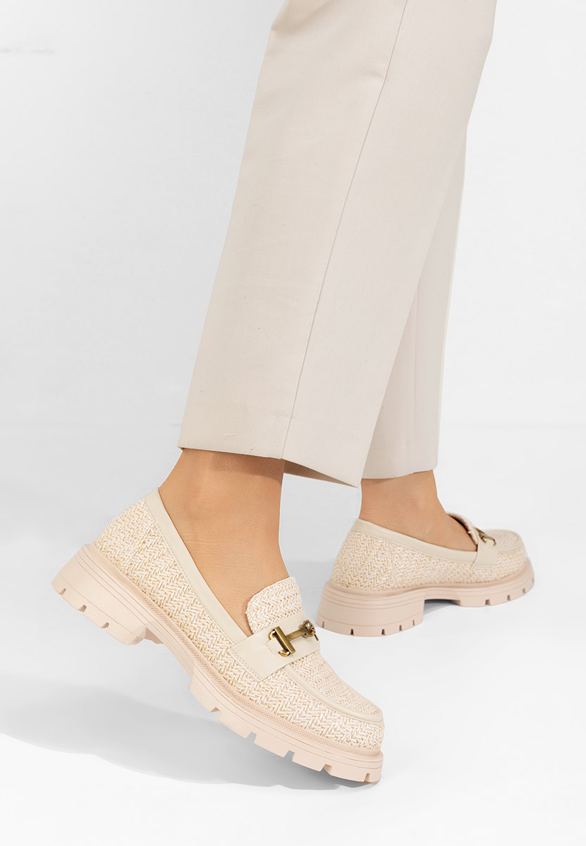 Beżowe mokasyny damskie Latrice