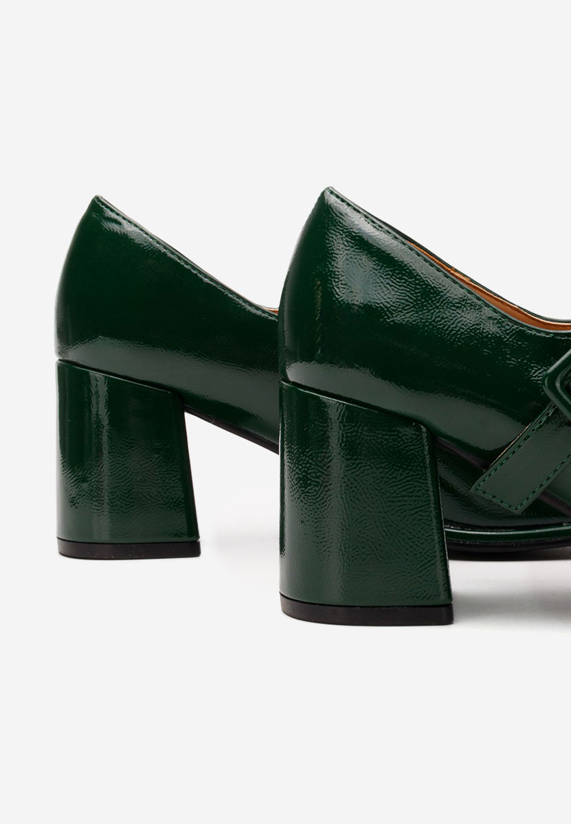 Zielone czółenka na słupku Terresa