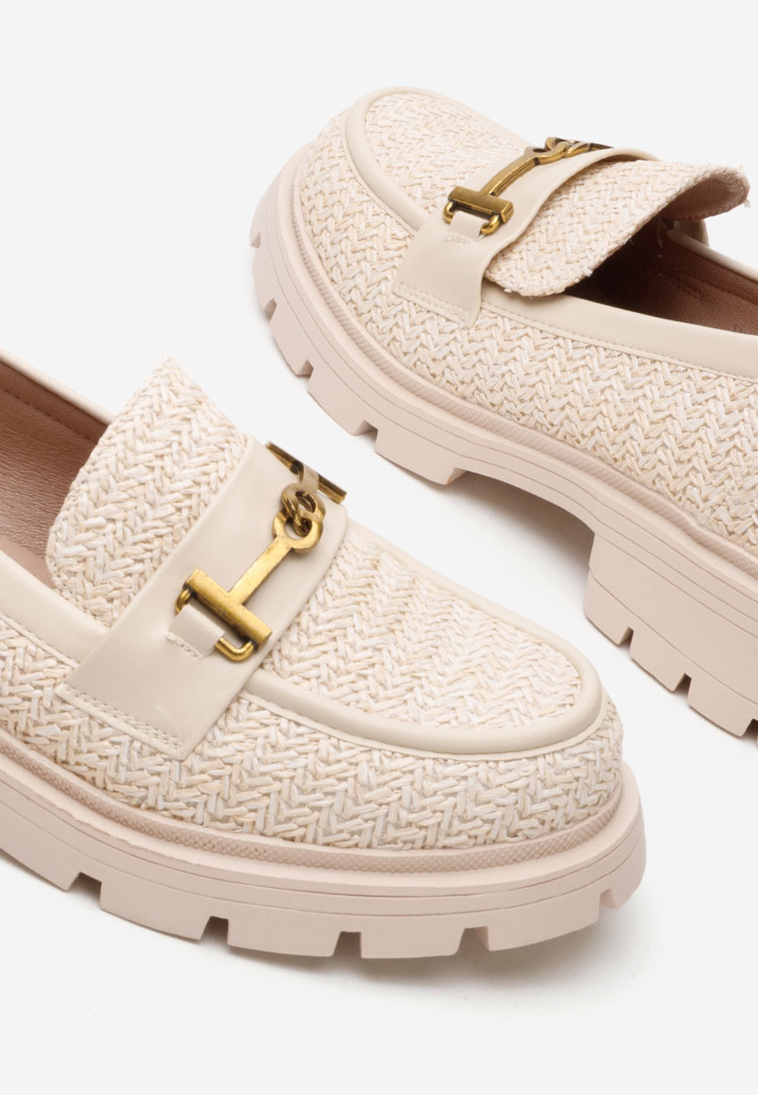 Beżowe mokasyny damskie Latrice
