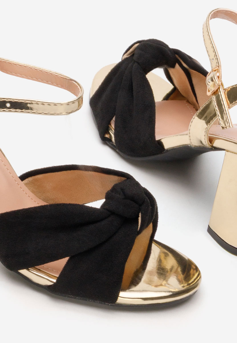 Czarne sandały na słupku Cesima