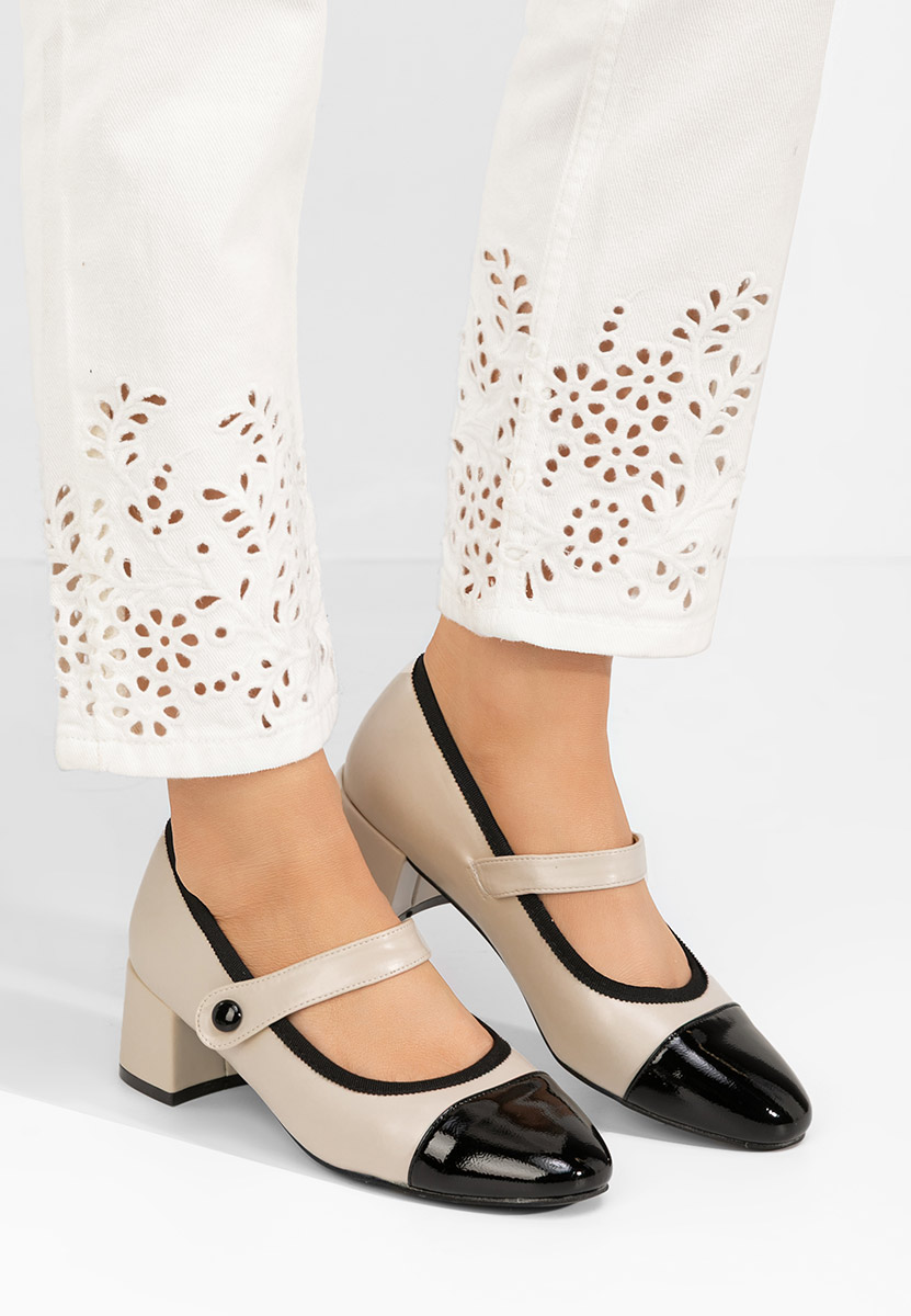 Beżowe czółenka na słupku Vanila