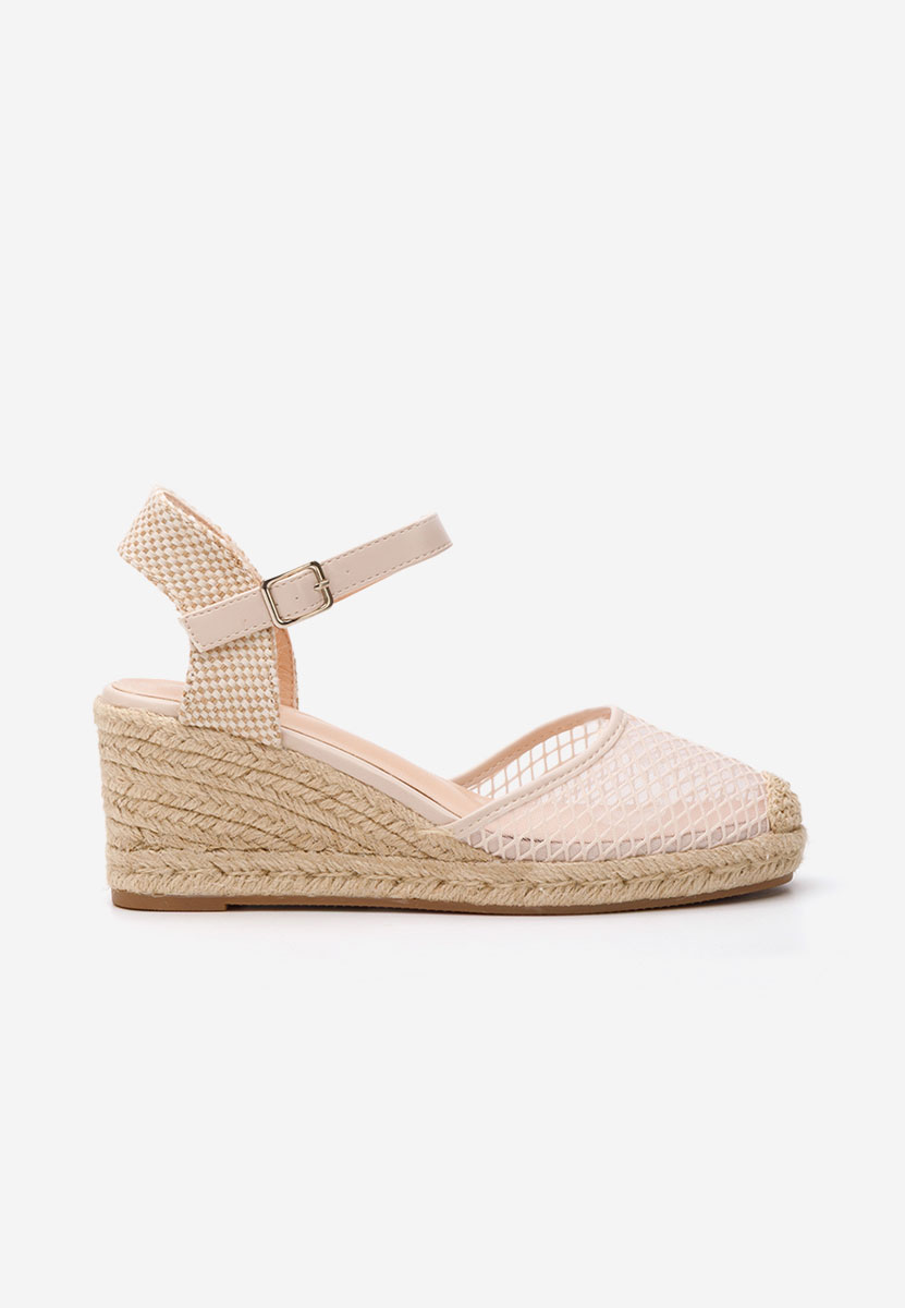 Beżowe espadryle na koturnie Shellyana