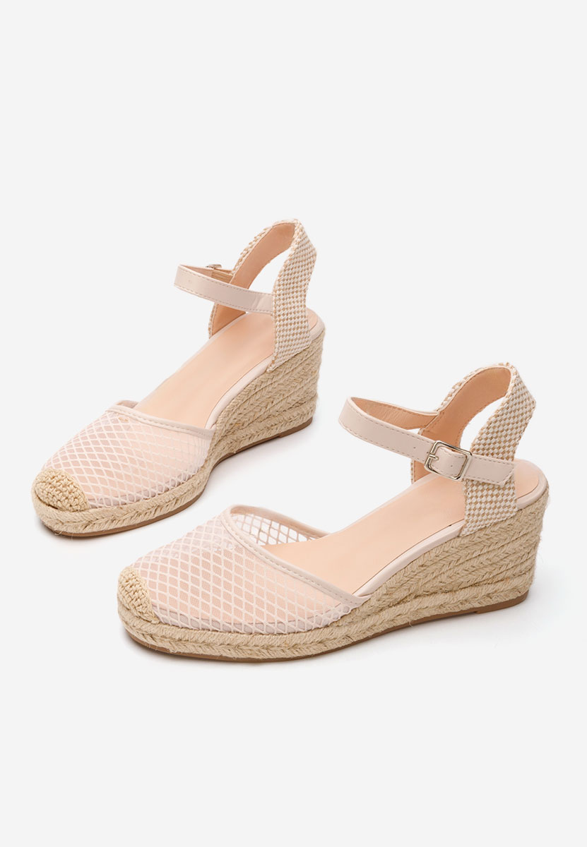 Beżowe espadryle na koturnie Shellyana