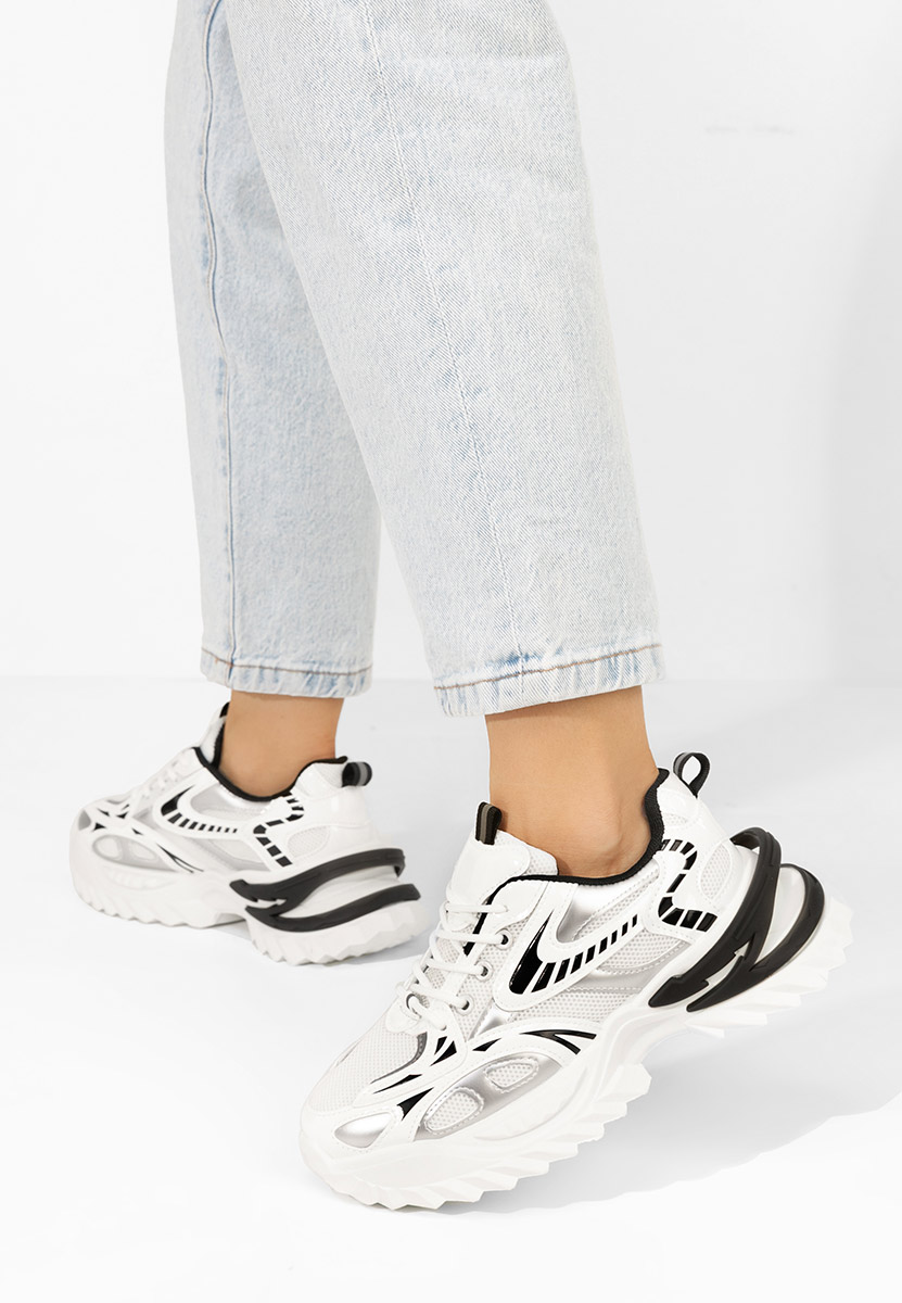 Białe sneakersy na platformie Jacalyn