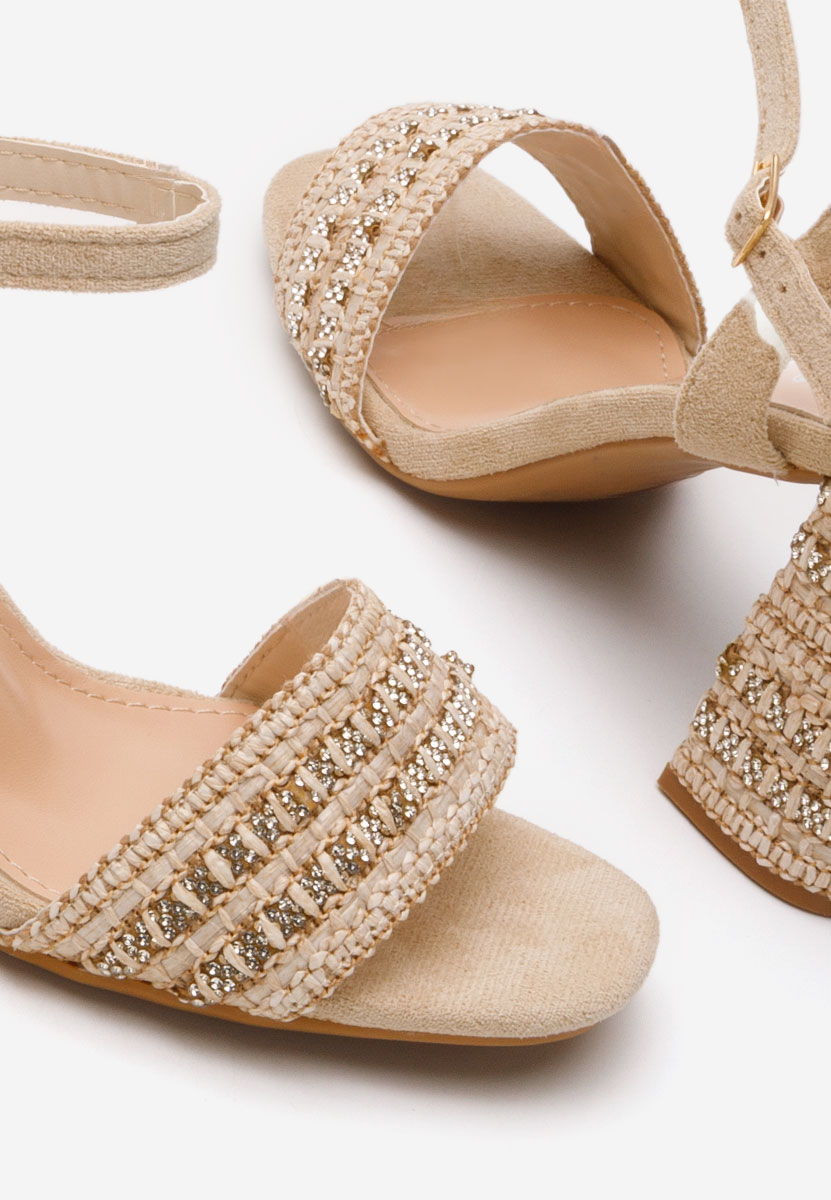 Beżowe sandały na słupku Marsela