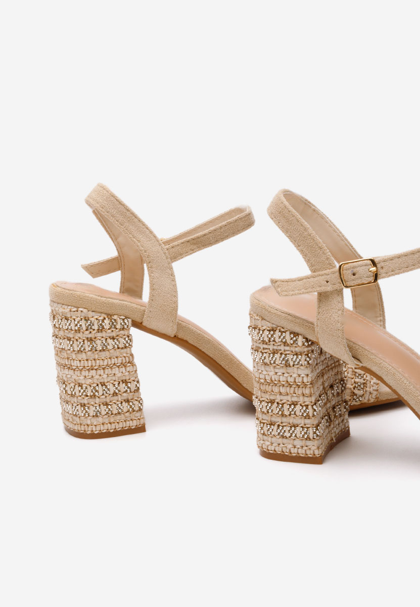 Beżowe sandały na słupku Marsela