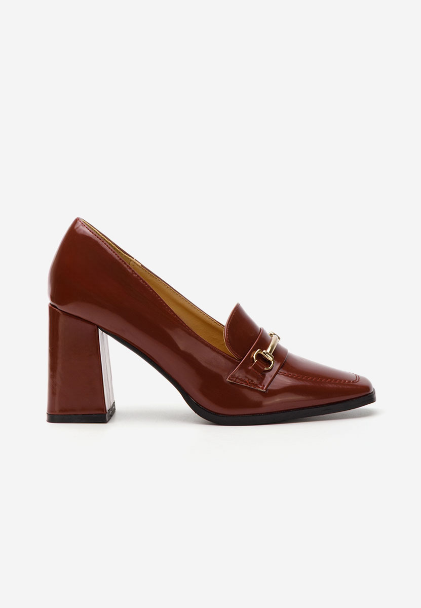 Bordowe mokasyny na słupku Noriana