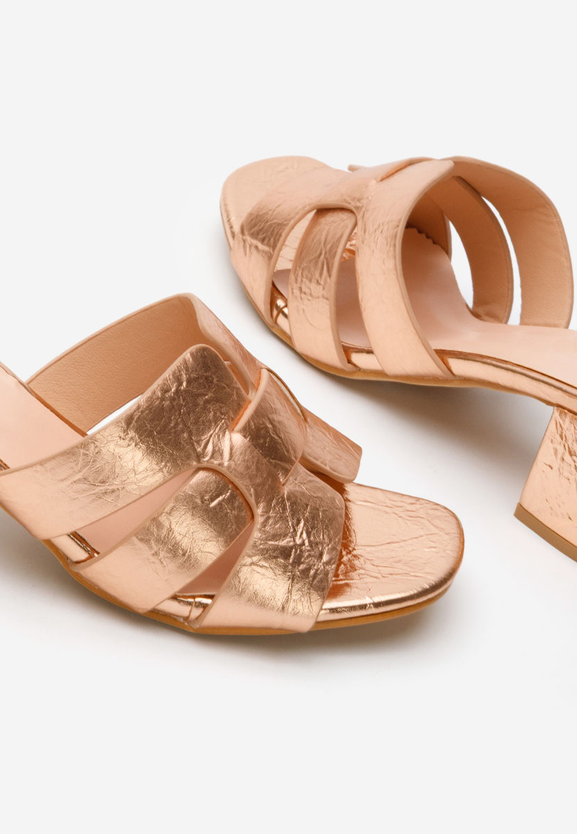 Szampańskie klapki na obcasie Janalla