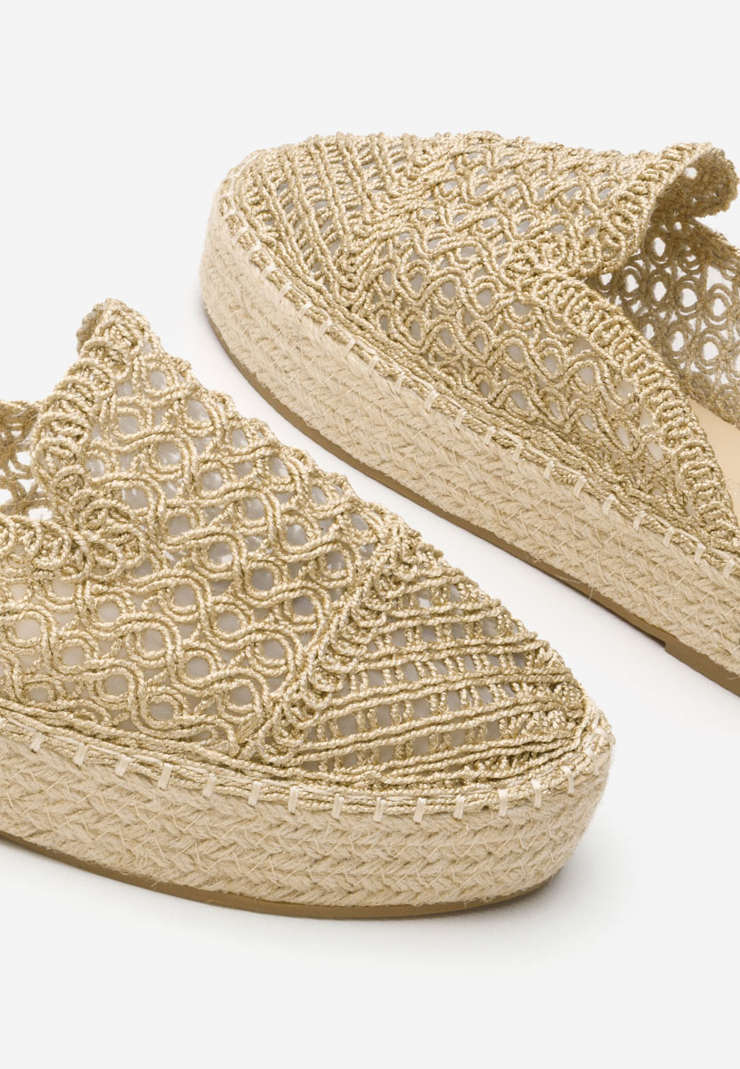 Złote drewniaki Maude