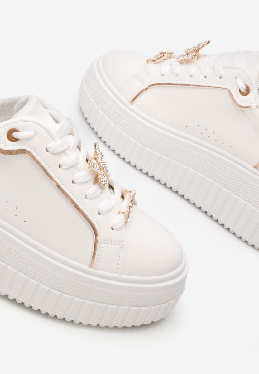 Białe sneakersy na platformie Laureena