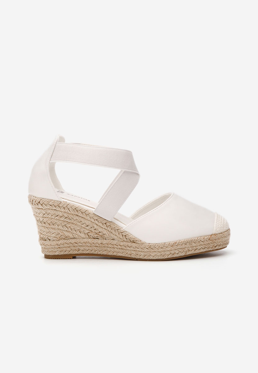 Białe sandały na koturnie Rosaria