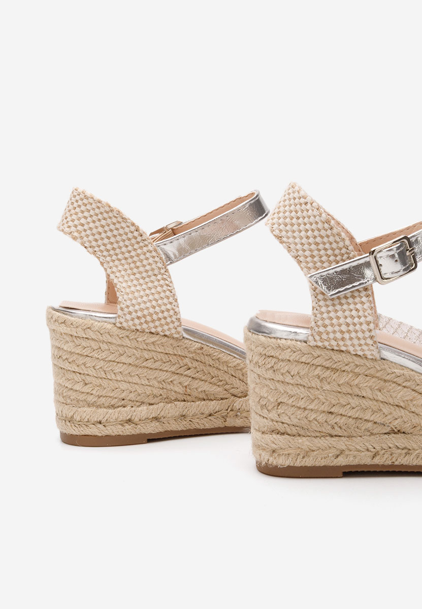 Srebrne espadryle na koturnie Shellyana