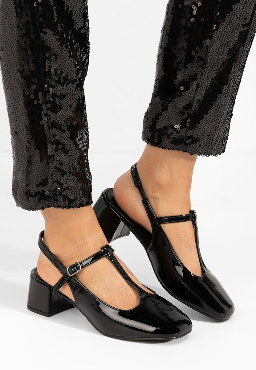 Czarne czółenka na słupku Beatrina