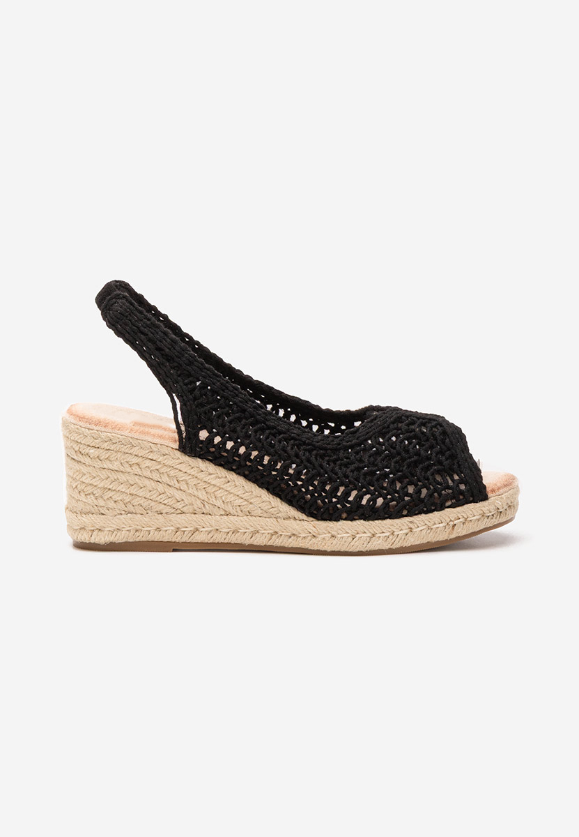 Czarne sandały na koturnie Xiomara