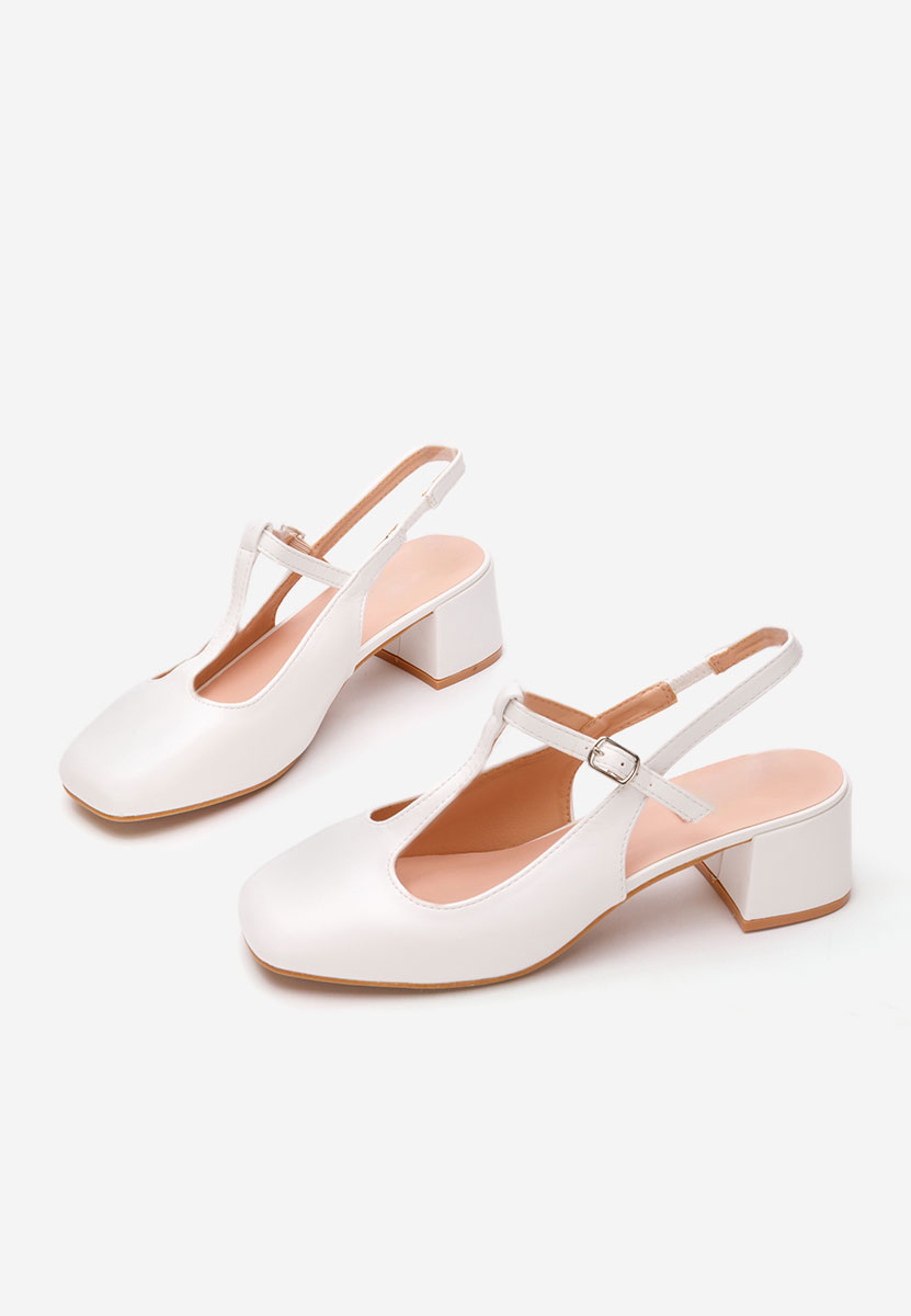 Białe czółenka na słupku Beatrina V2