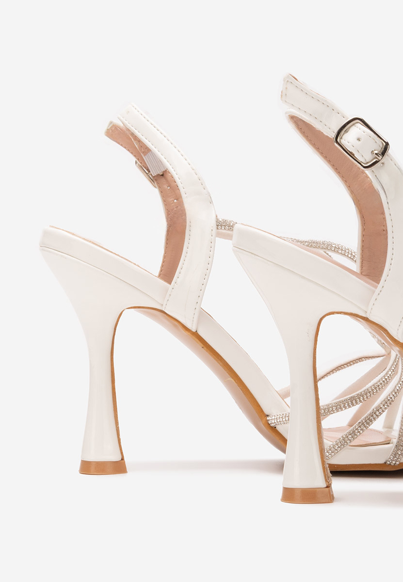 Białe eleganckie sandały Madea