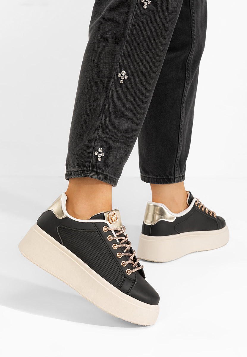 Czarne sneakersy na platformie Shauna