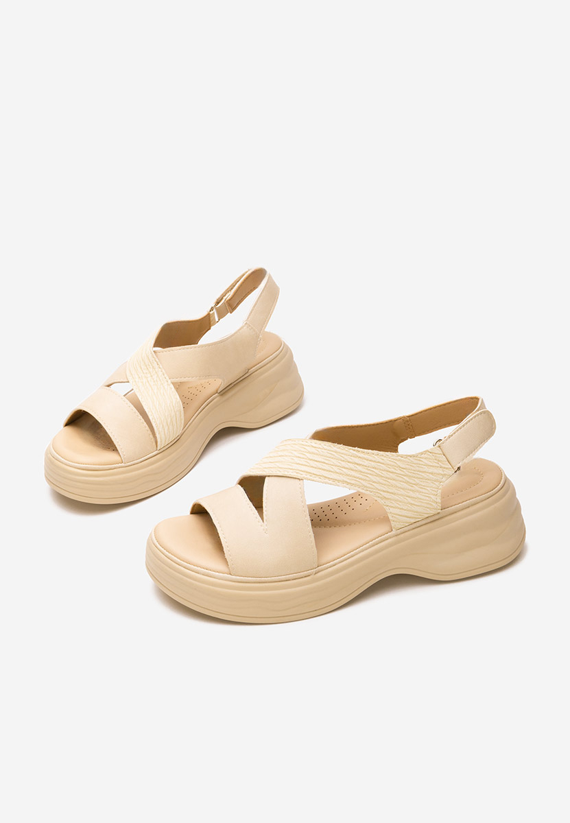 Beżowe sandały na platformie Ilise