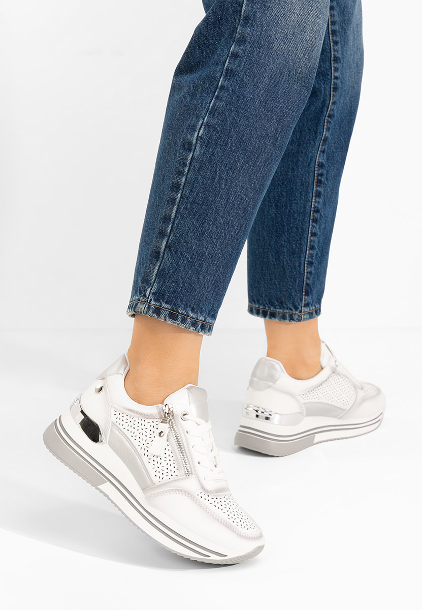 Białe sneakersy na platformie Reita