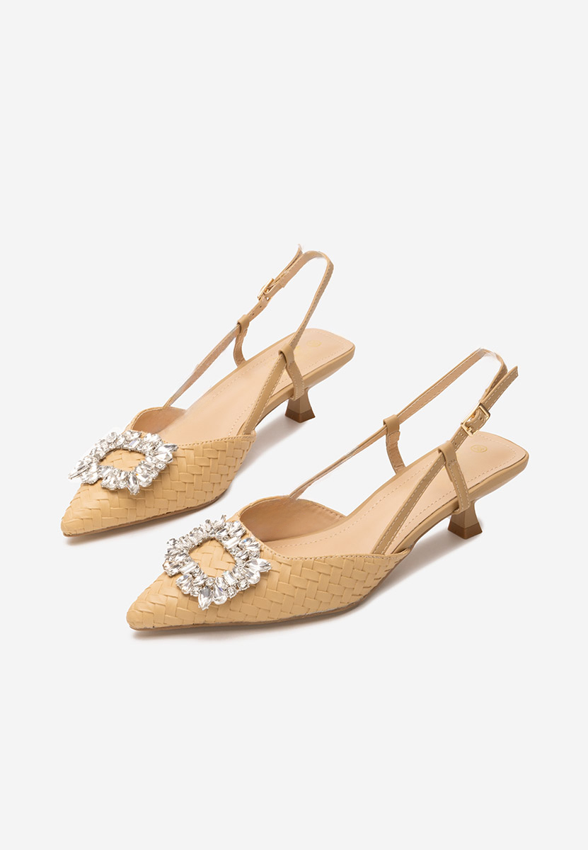 Beżowe czółenka na niskim obcasie Margarete