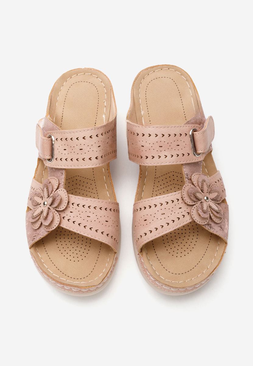 Różowe klapki na koturnie Violette